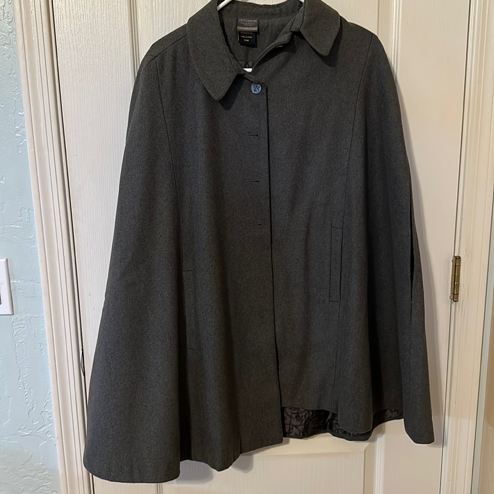 Outlander Cape Hot Topic